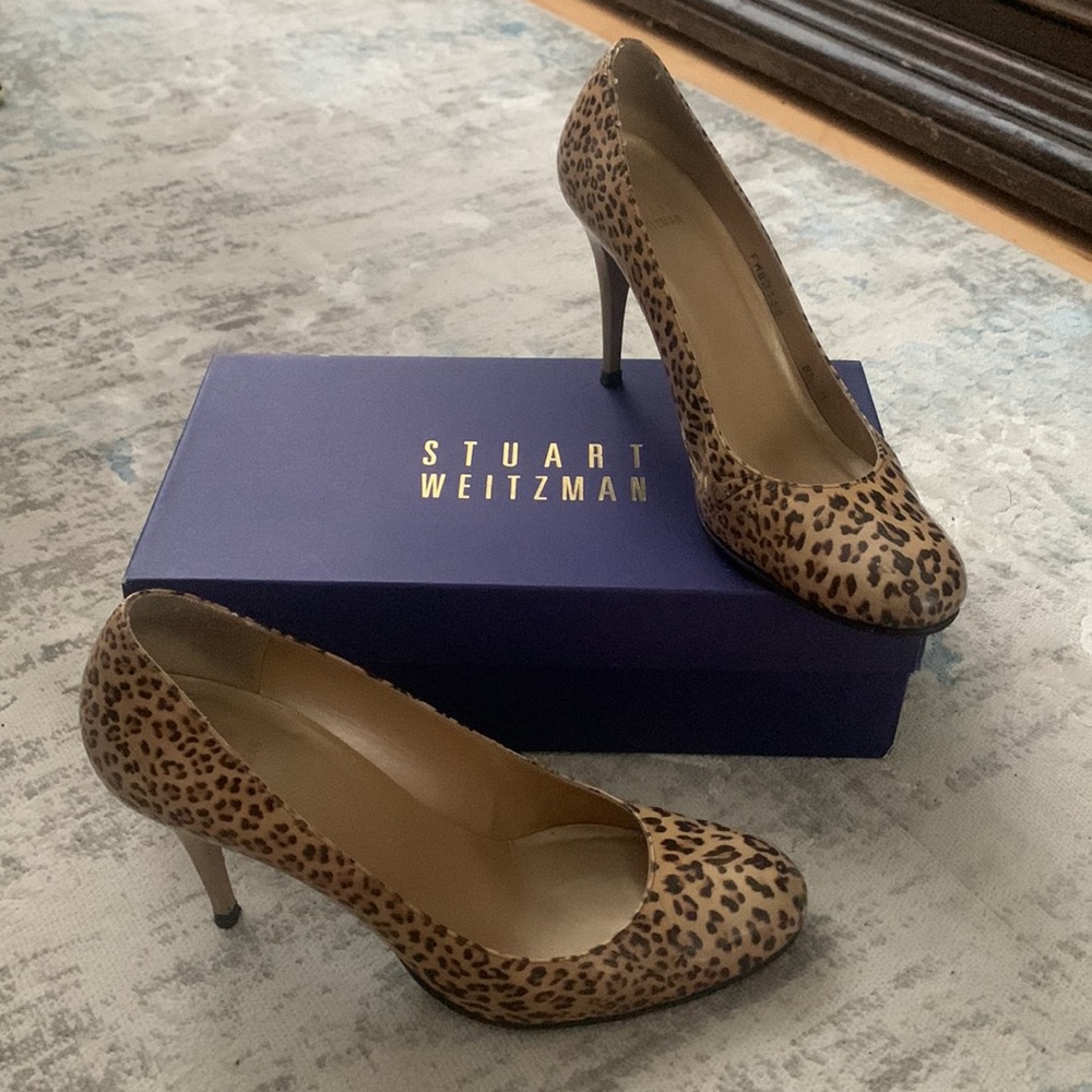 Stuart Weitzman Beige Baby Cheetah Swoon Pumps